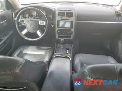 Zdjęcie 8 z 12 samochodu: 2010 DODGE CHARGER R VIN:2B3CA5CT7AH136010 - miniatura