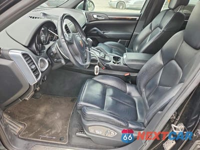 Zdjęcie 7 z 13 samochodu: 2012 PORSCHE CAYENNE S VIN:WP1AB2A26CLA51840 - miniatura