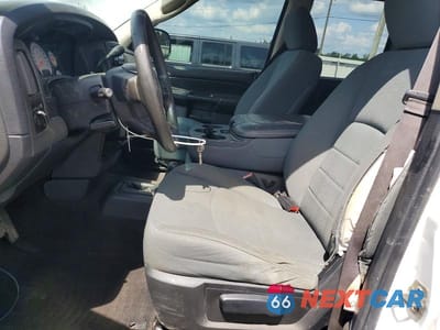 Zdjęcie 7 z 11 samochodu: 2004 DODGE RAM 1500 ST VIN:1D7HU18D54J146131 - miniatura