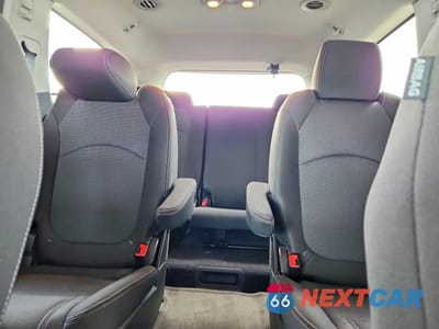 Zdjęcie 10 z 13 samochodu: 2017 CHEVROLET TRAVERSE LT VIN:1GNKRGKD9HJ327095 - miniatura