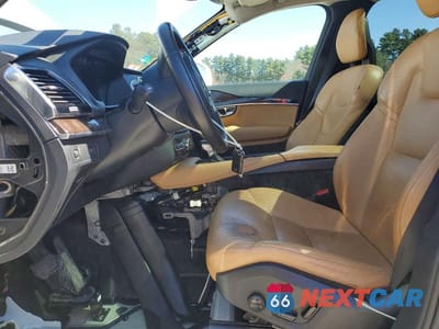 Zdjęcie 7 z 13 samochodu: 2016 VOLVO XC90 T6 VIN:YV4A22PK5G1058379 - miniatura