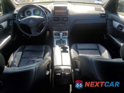 Zdjęcie 8 z 12 samochodu: 2008 MERCEDES-BENZ C 300 VIN:WDDGF54X08R017377 - miniatura