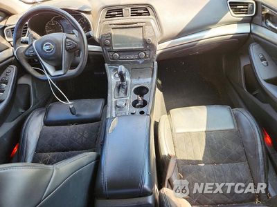 Zdjęcie 8 z 13 samochodu: 2017 NISSAN MAXIMA 3.5 SR VIN:1N4AA6AP5HC369470 - miniatura