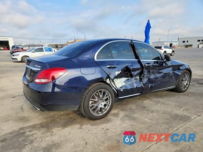 Trzecie zdjęcie samochodu z tyłu: 2018 MERCEDES-BENZ C 300 4MATIC VIN:WDDWF4KB4JR347848 - miniatura