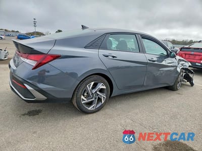 Trzecie zdjęcie samochodu z tyłu: 2025 HYUNDAI ELANTRA SEL SPORT VIN:KMHLM4DG8SU936455 - miniatura