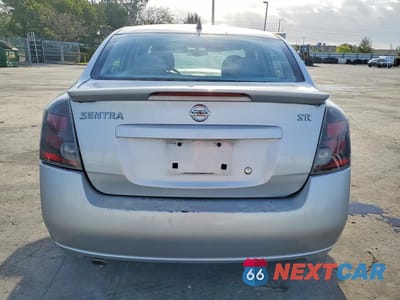 Zdjęcie 6 z 11 samochodu: 2012 NISSAN SENTRA 2.0 VIN:3N1AB6AP3CL714017 - miniatura