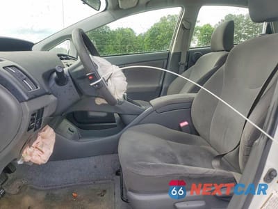 Zdjęcie 7 z 13 samochodu: 2010 TOYOTA PRIUS III VIN:JTDKN3DU6A0244634 - miniatura
