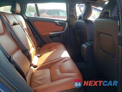 Zdjęcie 11 z 13 samochodu: 2015 VOLVO V60 PLATINUM VIN:YV140MED7F1213769 - miniatura