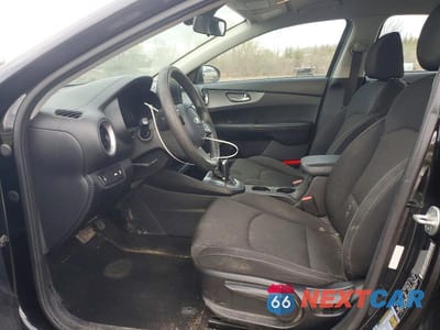 Zdjęcie 7 z 12 samochodu: 2019 KIA FORTE LXS VIN:3KPF24AD8KE008967 - miniatura