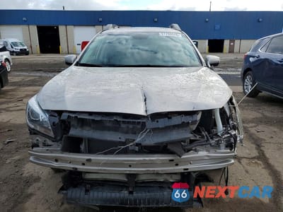 Piąte zdjęcie samochodu w środku: 2015 SUBARU OUTBACK 3.6R LIMITED VIN:4S4BSENC9F3268423 - miniatura