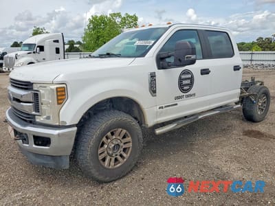 2019 FORD F250 SUPER DUTY 1FT7W2BTXKEC74120 - główne zdjęcie licytacji z USA - miniatura