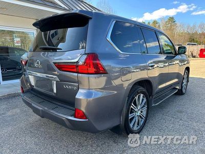 Czwarte zdjęcie samochodu z boku: 2017 LEXUS LX 570 VIN:JTJHY7AX4H4226494 - miniatura