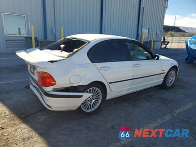 Trzecie zdjęcie samochodu z tyłu: 2001 BMW 325 I VIN:WBAAV334X1EE76475 - miniatura
