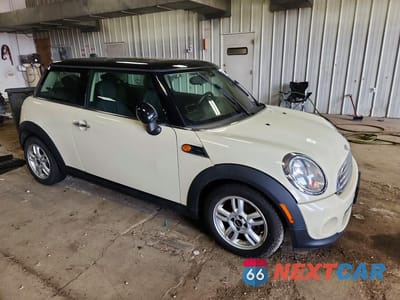 Czwarte zdjęcie samochodu z boku: 2013 MINI COOPER VIN:WMWSU3C5XDT690296 - miniatura