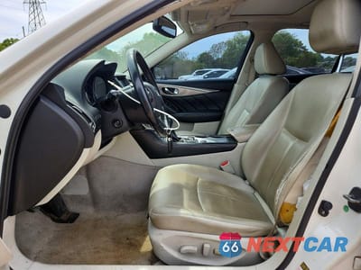 Zdjęcie 7 z 12 samochodu: 2016 INFINITI Q50 2.0T PREMIUM VIN:JN1CV7AR9GM250864 - miniatura