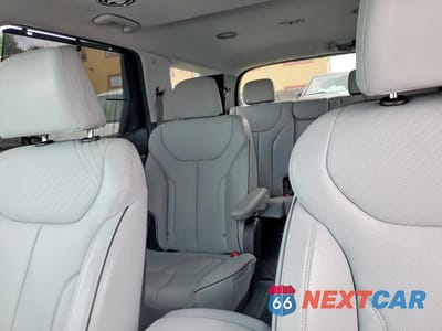 Zdjęcie 10 z 13 samochodu: 2023 HYUNDAI PALISADE SEL VIN:KM8R44GEXPU597726 - miniatura