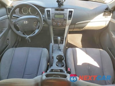 Zdjęcie 8 z 12 samochodu: 2010 HYUNDAI SONATA GLS VIN:5NPET4ACXAH654408 - miniatura