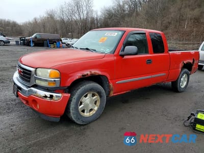 2005 GMC NEW SIERRA K1500 1GTEK19B15E241277 - główne zdjęcie licytacji z USA - miniatura