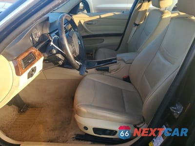 Zdjęcie 7 z 12 samochodu: 2010 BMW 335 XI VIN:WBAPL3C54AA407875 - miniatura