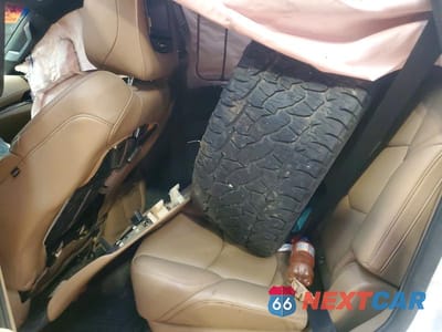 Zdjęcie 11 z 13 samochodu: 2018 CADILLAC ESCALADE VIN:1GYS4DKJ8JR128598 - miniatura