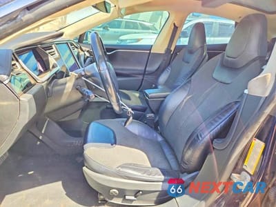 Zdjęcie 7 z 12 samochodu: 2013 TESLA MODEL S VIN:5YJSA1CN1DFP26346 - miniatura