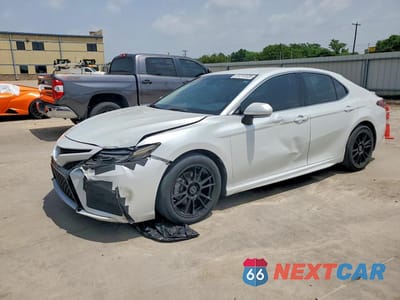 2018 TOYOTA CAMRY XSE 4T1B61HK3JU644732 - główne zdjęcie licytacji z USA - miniatura
