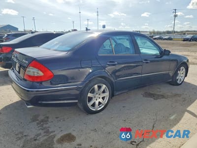 Trzecie zdjęcie samochodu z tyłu: 2009 MERCEDES-BENZ E 350 4MATIC VIN:WDBUF87X99B393790 - miniatura