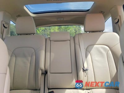 Zdjęcie 10 z 13 samochodu: 2015 AUDI Q7 PREMIUM PLUS VIN:WA1LGAFE0FD013523 - miniatura