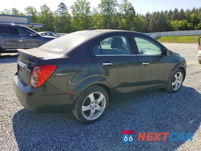 Trzecie zdjęcie samochodu z tyłu: 2015 CHEVROLET SONIC LTZ VIN:1G1JE5SB4F4124784 - miniatura