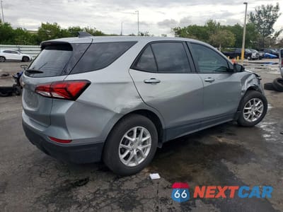 Trzecie zdjęcie samochodu z tyłu: 2024 CHEVROLET EQUINOX LS VIN:3GNAXHEG9RL313348 - miniatura