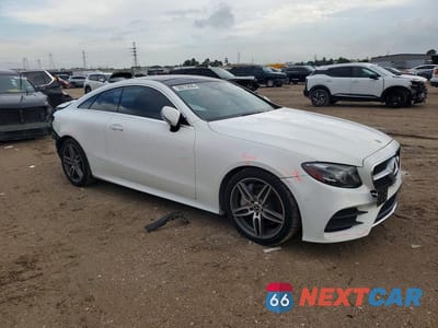 Czwarte zdjęcie samochodu z boku: 2018 MERCEDES-BENZ E 400 VIN:WDD1J6FB6JF014650 - miniatura