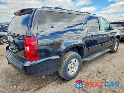 Trzecie zdjęcie samochodu z tyłu: 2012 CHEVROLET SUBURBAN K1500 LT VIN:1GNSKJE75CR189296 - miniatura