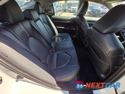 Zdjęcie 6 z 10 samochodu: 2020 TOYOTA CAMRY XLE VIN:4T1F11AK5LU301353 - miniatura
