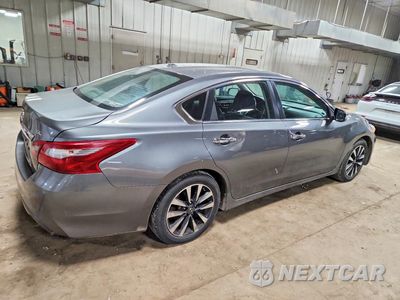 Trzecie zdjęcie samochodu z tyłu: 2018 NISSAN ALTIMA 2.5 SL VIN:1N4AL3APXJC183244 - miniatura