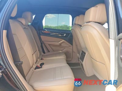 Zdjęcie 11 z 14 samochodu: 2019 PORSCHE CAYENNE VIN:WP1AA2AY0KDA10636 - miniatura