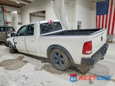 Drugie zdjęcie samochodu z przodu: 2019 RAM 1500 CLASSIC SLT VIN:1C6RR7GGXKS705718 - miniatura