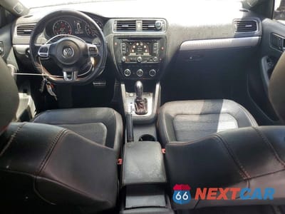 Zdjęcie 8 z 13 samochodu: 2013 VOLKSWAGEN JETTA GLI VIN:3VW4T7AJ0DM291916 - miniatura