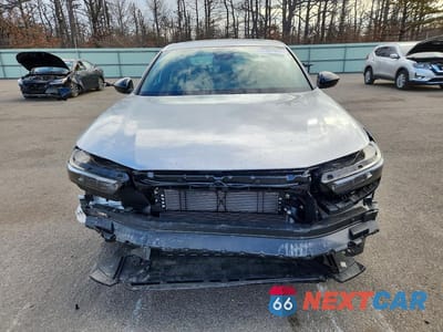 Piąte zdjęcie samochodu w środku: 2025 HONDA ACCORD HYBRID SPORT-L VIN:1HGCY2F76SA009676 - miniatura