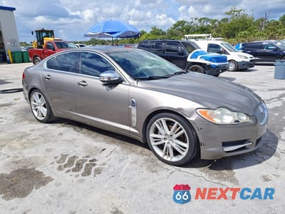 Czwarte zdjęcie samochodu z boku: 2009 JAGUAR XF PREMIUM LUXURY VIN:SAJWA06B59HR40620 - miniatura