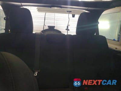 Zdjęcie 10 z 13 samochodu: 2021 JEEP WRANGLER UNLIMITED SPORT VIN:1C4HJXKN0MW618794 - miniatura