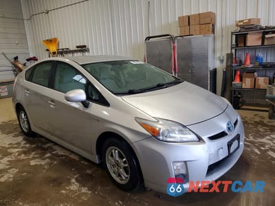 Czwarte zdjęcie samochodu z boku: 2010 TOYOTA PRIUS II VIN:JTDKN3DU8A0039641 - miniatura