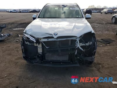 Piąte zdjęcie samochodu w środku: 2016 BMW X5 XDRIVE35I VIN:5UXKR0C50G0S92750 - miniatura