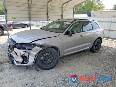 2022 VOLVO XC60 T8 RECHARGE R-DESIGN YV4BR0DMXN1909843 - główne zdjęcie licytacji z USA - miniatura