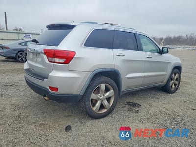 Trzecie zdjęcie samochodu z tyłu: 2011 JEEP GRAND CHEROKEE LAREDO VIN:1J4RR4GG6BC600511 - miniatura