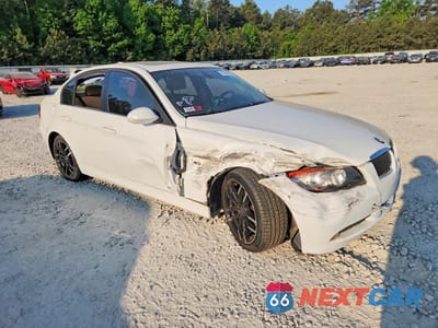Czwarte zdjęcie samochodu z boku: 2006 BMW 325 I VIN:WBAVB13576KX68291 - miniatura