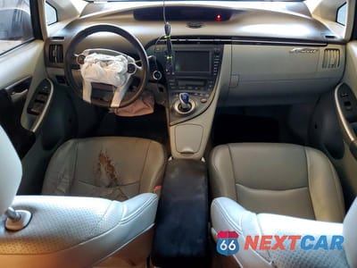 Zdjęcie 8 z 12 samochodu: 2010 TOYOTA PRIUS V VIN:JTDKN3DU5A0031741 - miniatura