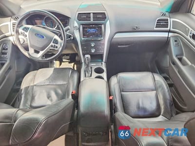 Zdjęcie 8 z 13 samochodu: 2013 FORD EXPLORER XLT VIN:1FM5K8D87DGC34675 - miniatura
