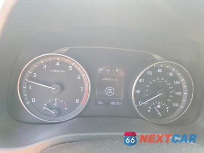 Zdjęcie 9 z 12 samochodu: 2017 HYUNDAI ELANTRA LIMITED VIN:5NPD84LF4HH010997 - miniatura