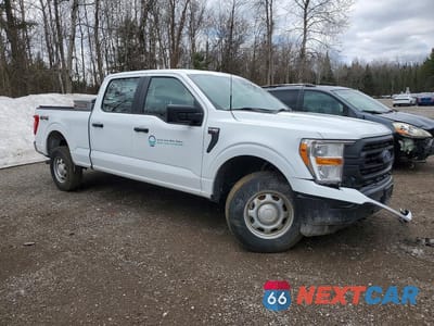 Czwarte zdjęcie samochodu z boku: 2022 FORD F150 SUPERCREW VIN:1FTFW1E51NFB62694 - miniatura