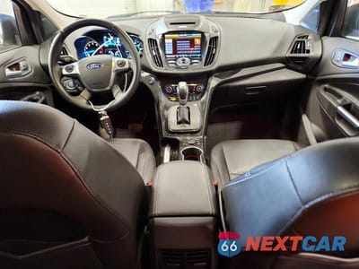 Zdjęcie 8 z 12 samochodu: 2015 FORD ESCAPE TITANIUM VIN:1FMCU9JX8FUB01110 - miniatura